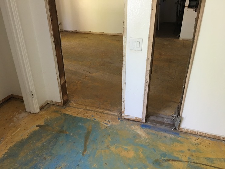 Floor CR door to Tracking